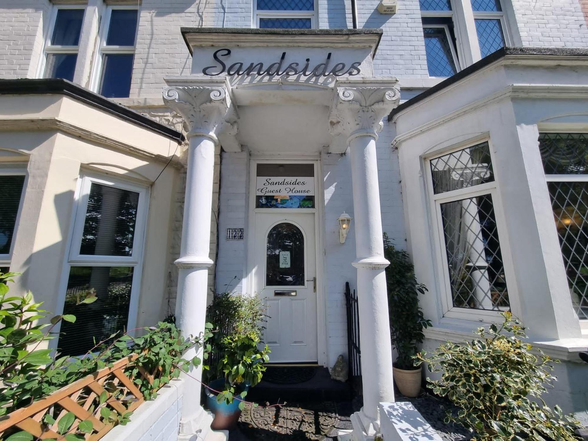 Sandsides Guest House วิทลีย์เบย์ ภายนอก รูปภาพ